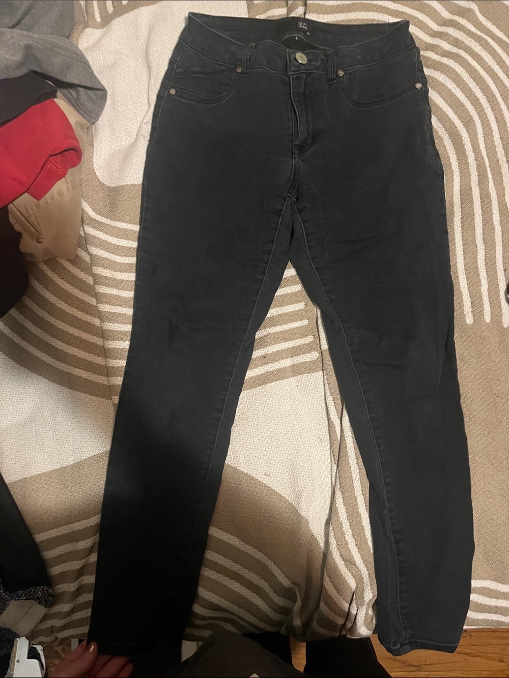 1822 Denim Black Skinny Jeans — Women's Slim High-Rise